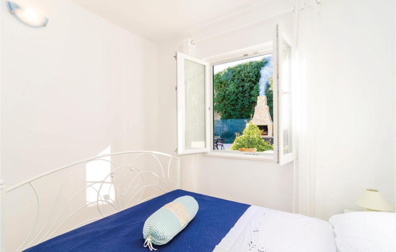 Two-Bedroom Apartment in Klek Buitenkant foto